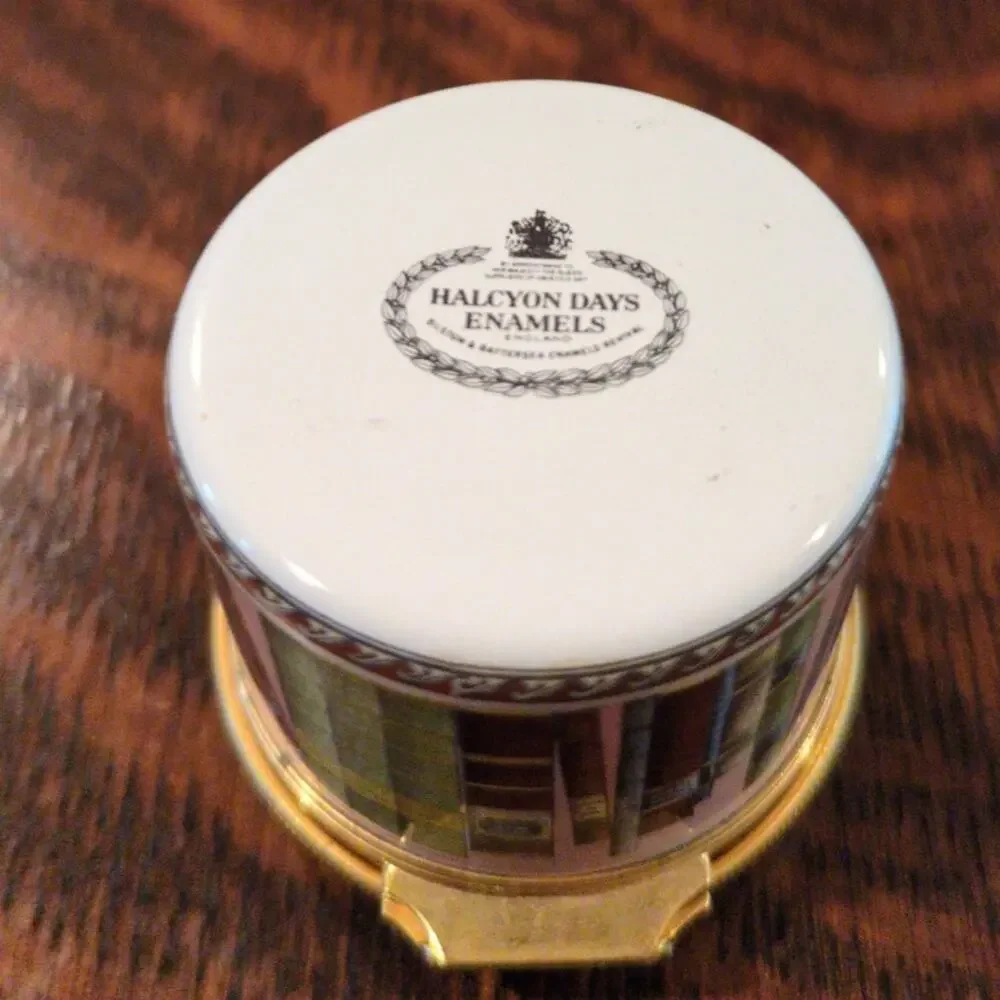 Halcyon Days Wm Wordsworth Sonnet Bookshelf Enamel Trinket Box Hand Painted
